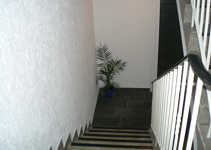 Apartment Schoenes In *